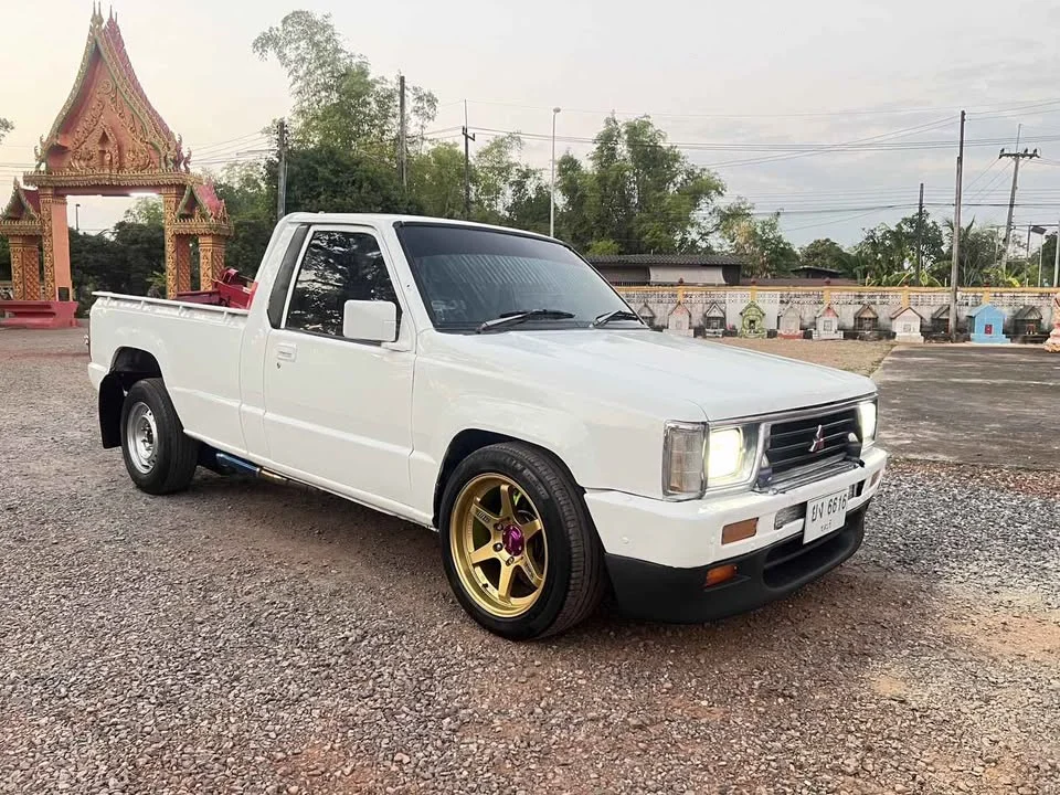 2027 Isuzu TFR III 2