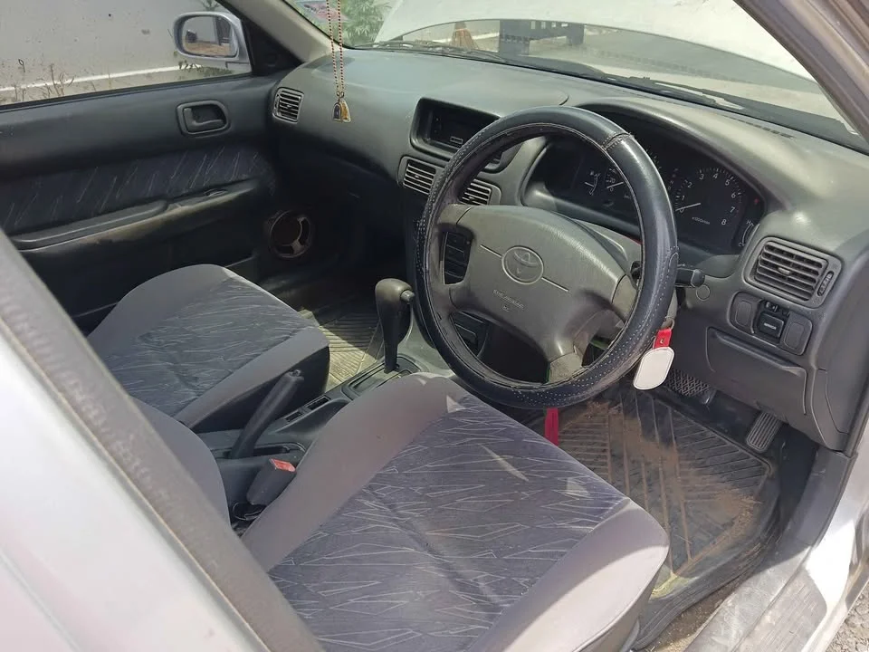 2000 Toyota Corolla Altis VIII (E110) 3