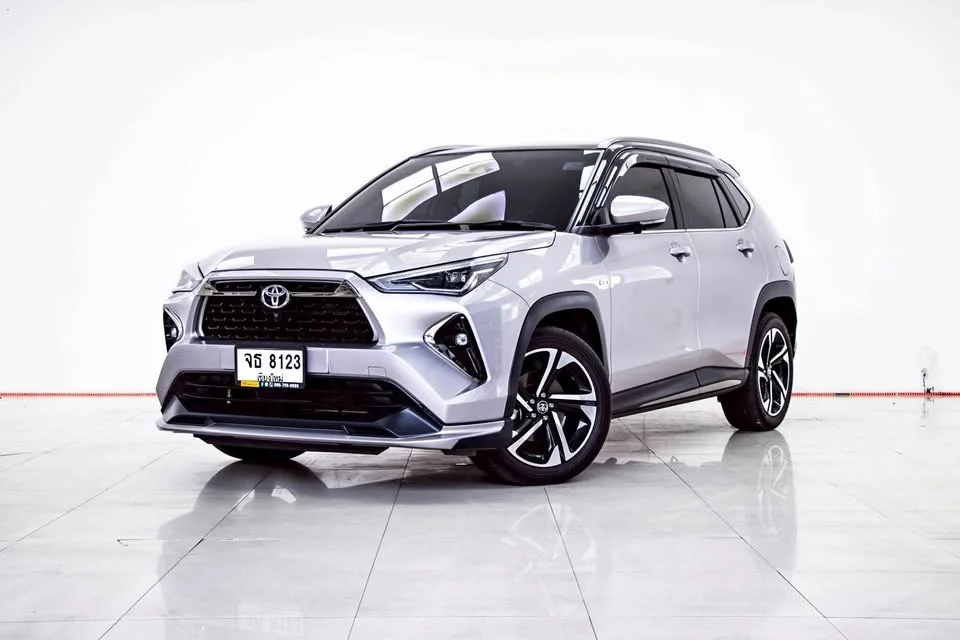 2024 Toyota Yaris Cross AC200 2