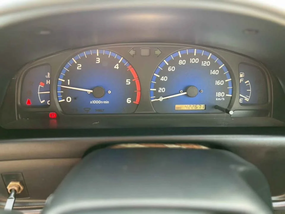 2002 Toyota Hilux Tiger VI 2