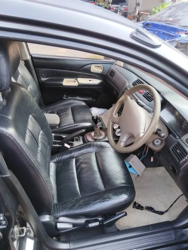 Mitsubishi Lancer VIII 2