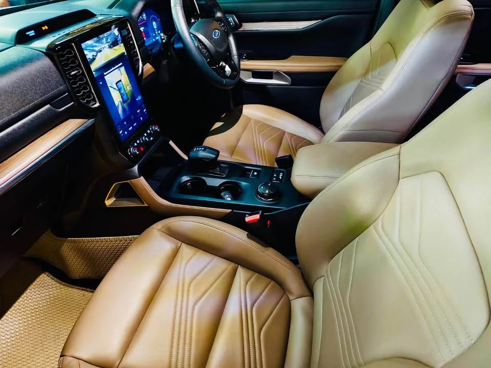 2022 Ford Everest III 3