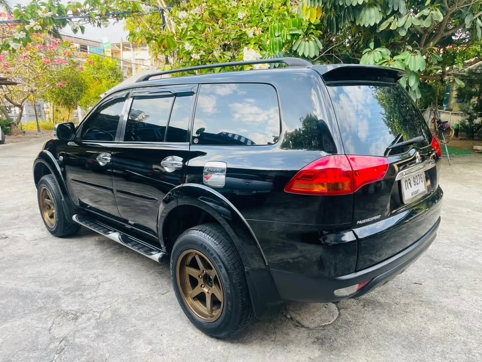 2013 Mitsubishi Pajero Sport II 2