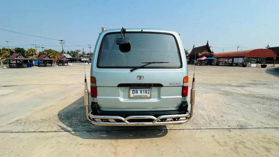 2001 Toyota Commuter IV (H100) 3