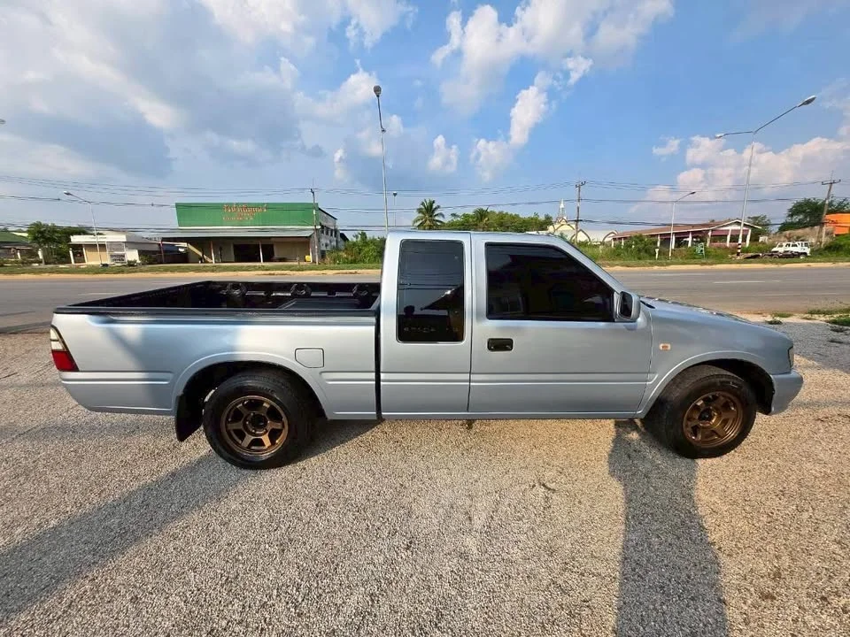 2001 Isuzu Faster Dragon Eyes III 3