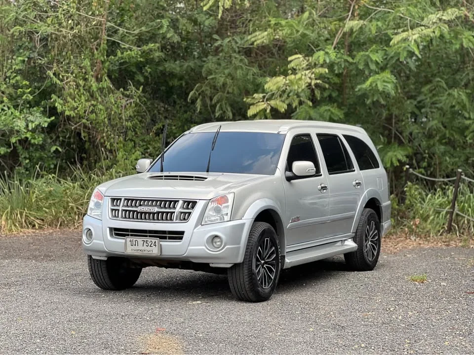 2007 Isuzu MU-7 3