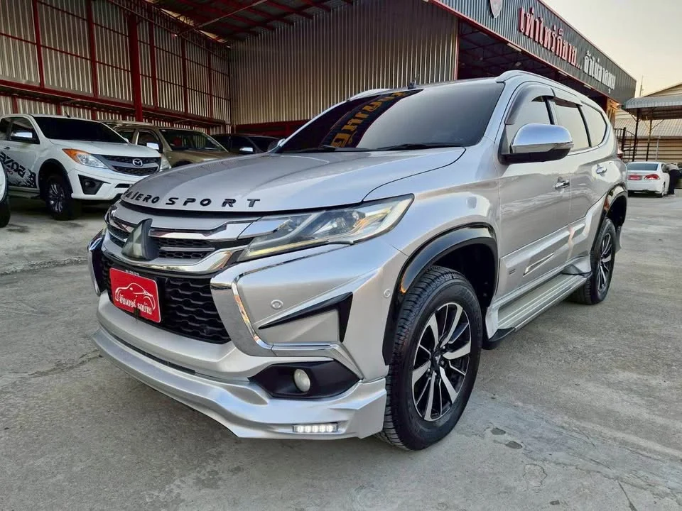 2016 Mitsubishi Pajero Sport III 2