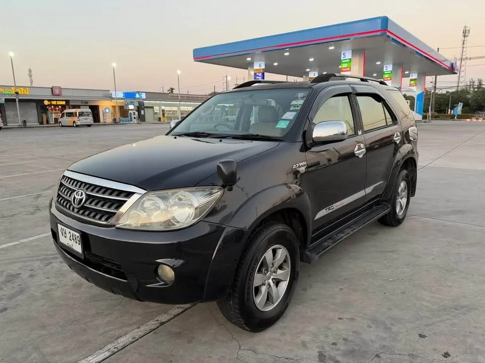 2005 Toyota Fortuner I 2