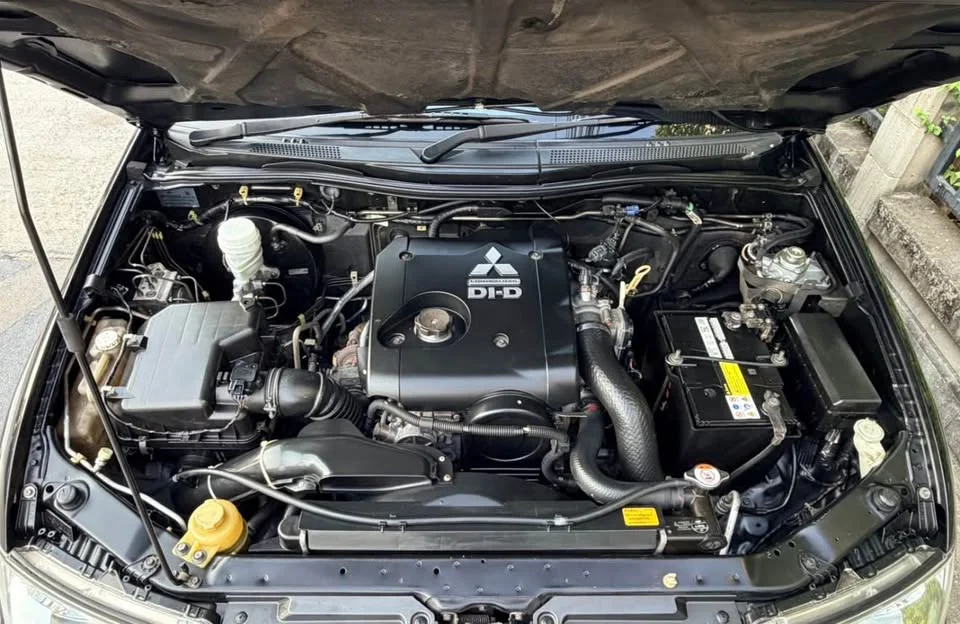 2010 Mitsubishi Pajero Sport II 2
