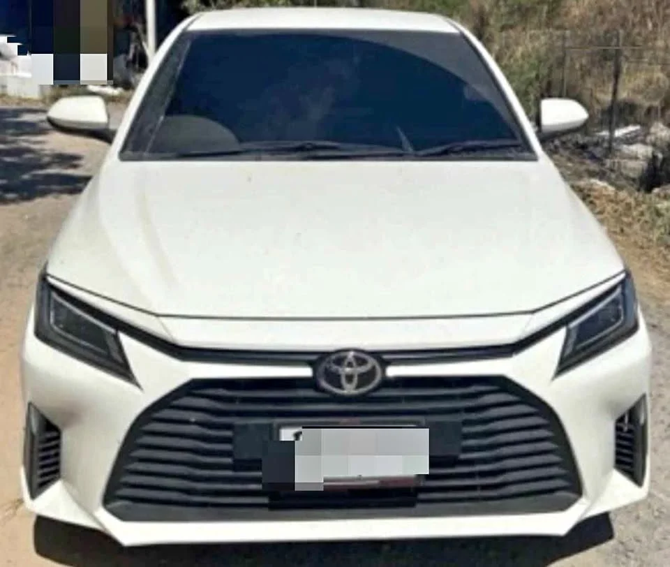 2023 Toyota Yaris ATIV IV 3