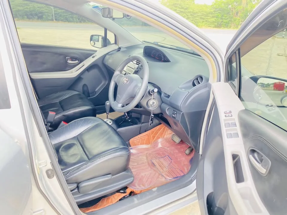 2008 Toyota Yaris II 3