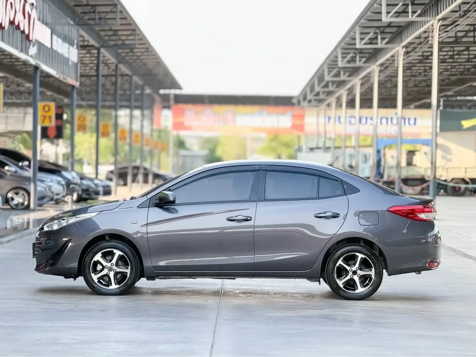 2019 Toyota Yaris ATIV III 3