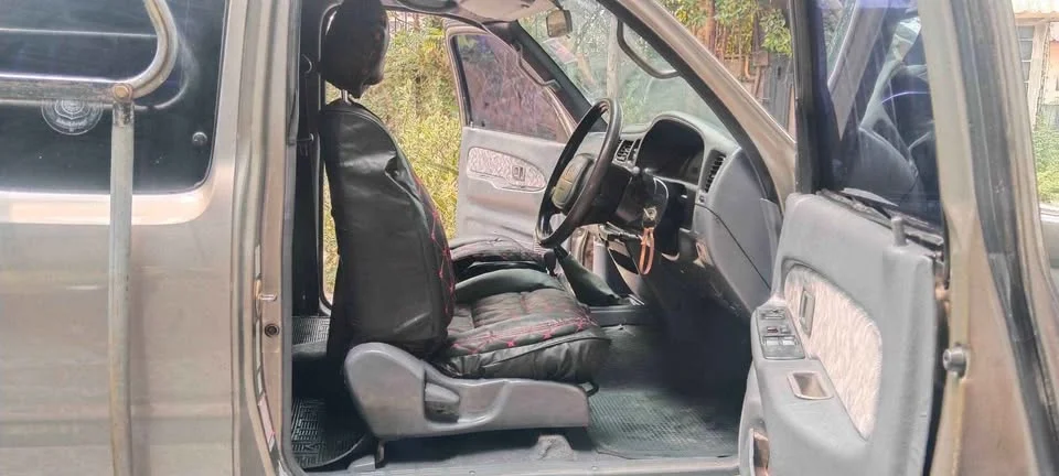 2000 Toyota Hilux Tiger VI 2