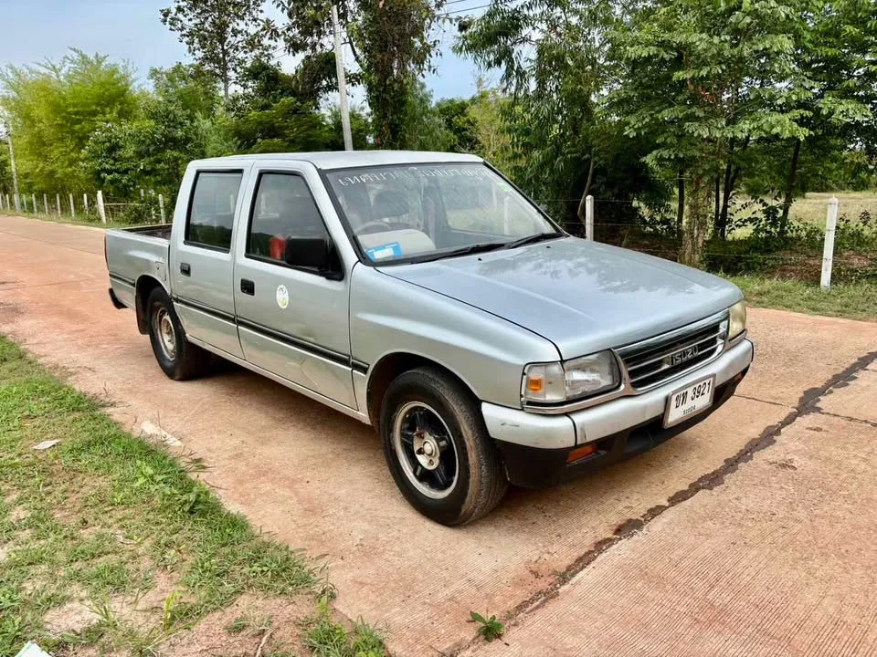 1997 Isuzu TFR III 3