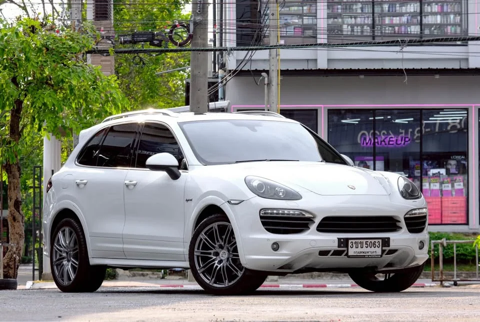 2013 Porsche Cayenne II 2