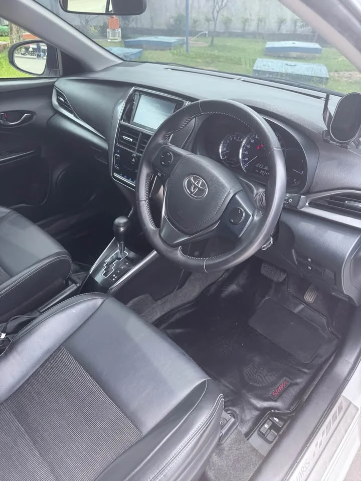 2022 Toyota Yaris ATIV III 3
