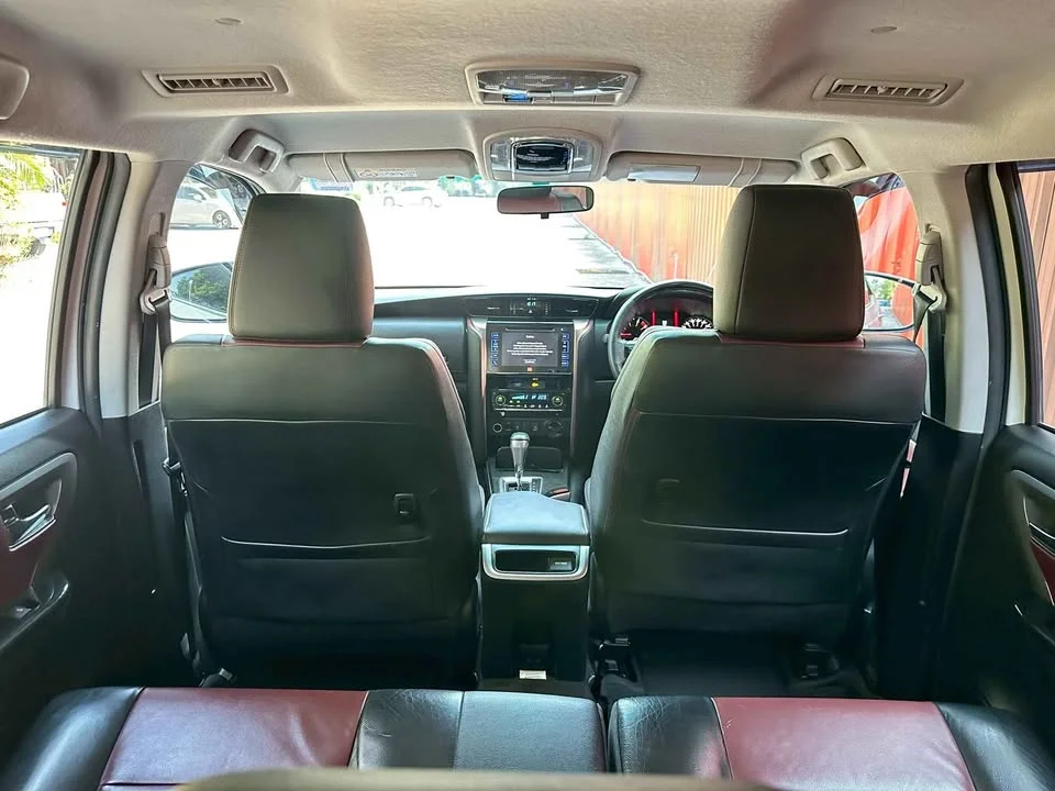 2017 Toyota Fortuner II 3