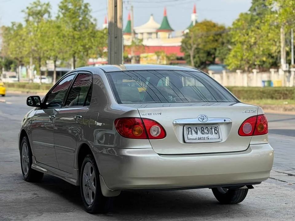 2002 Toyota Corolla Altis IX (E120) 3