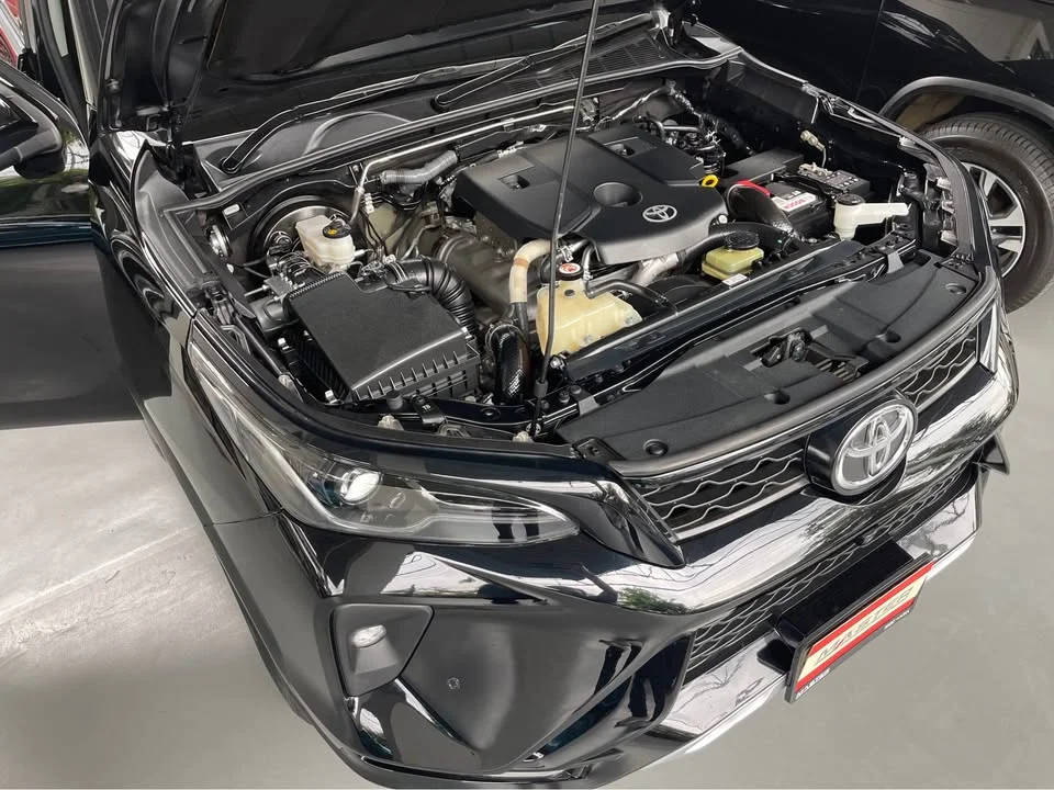 2022 Toyota Fortuner II 2