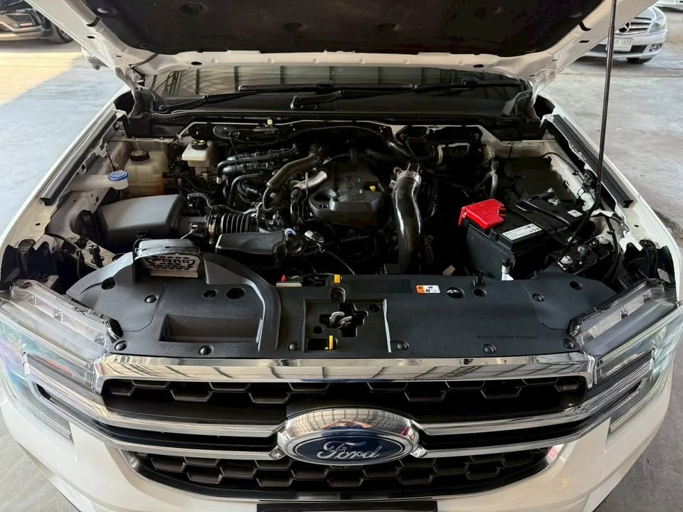 2023 Ford Everest III 3