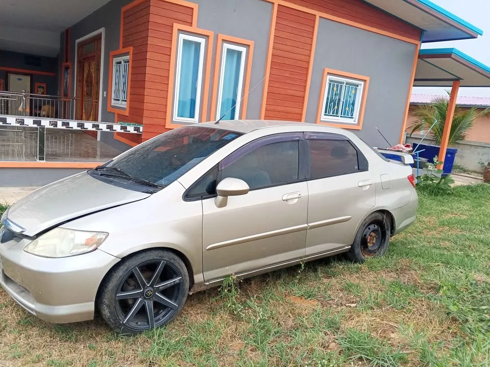 2004 Honda City IV 2