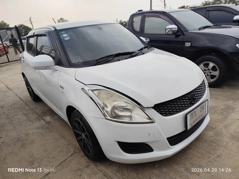 2013 Suzuki Swift II 2