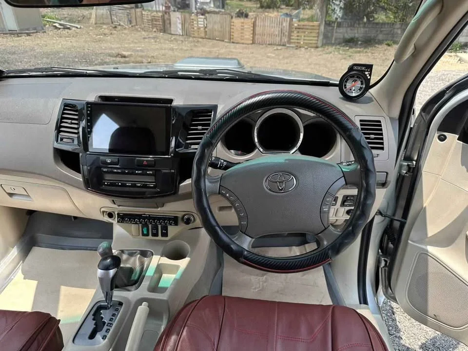 2005 Toyota Fortuner I 2