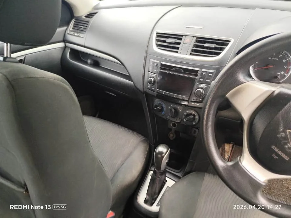 2012 Suzuki Swift II 3