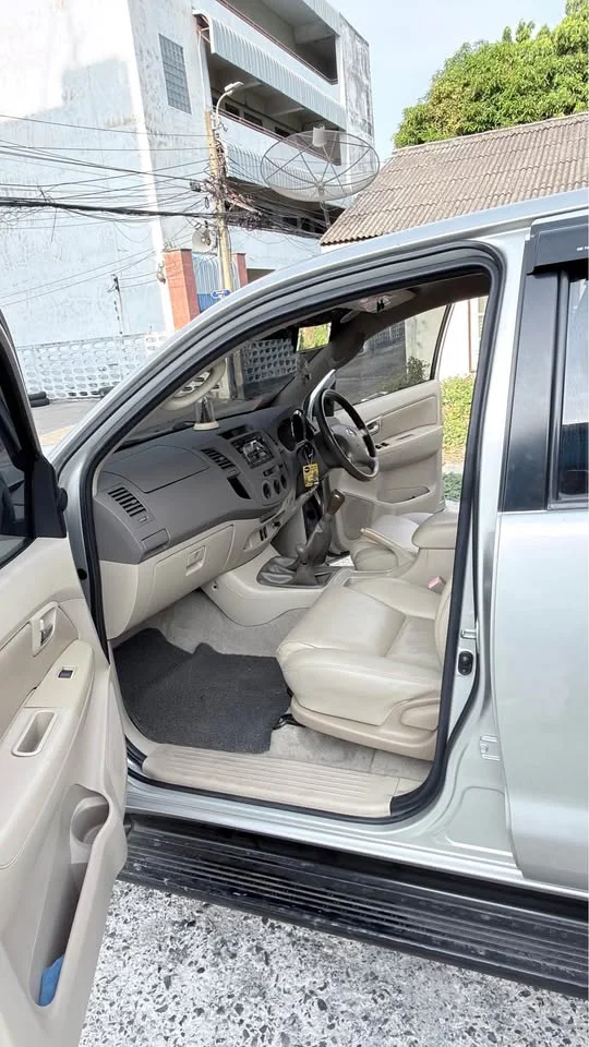 2007 Toyota Fortuner I 3
