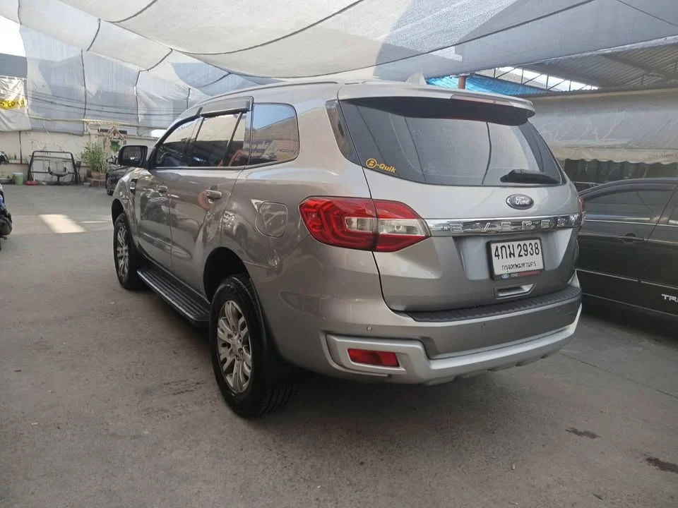 2015 Ford Everest II 3