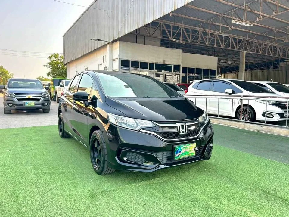 2020 Honda Jazz III 2