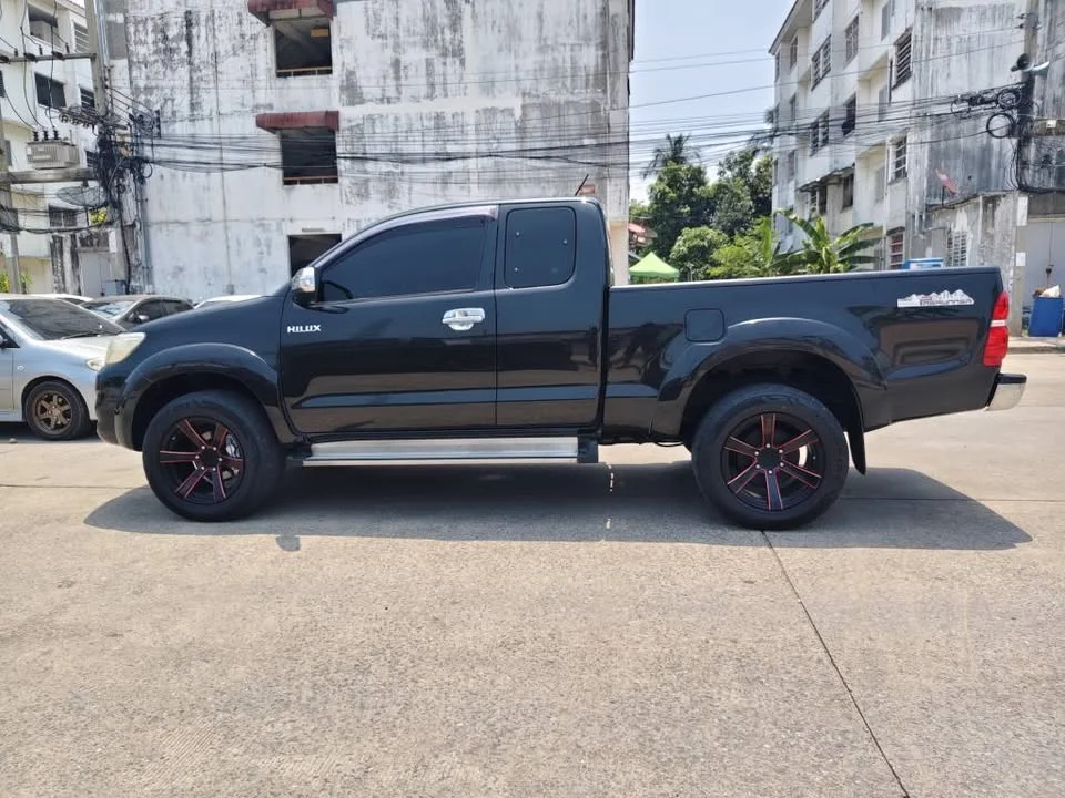 Toyota Hilux VII 3