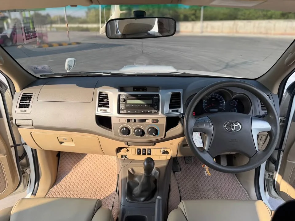 2013 Toyota Fortuner I 2