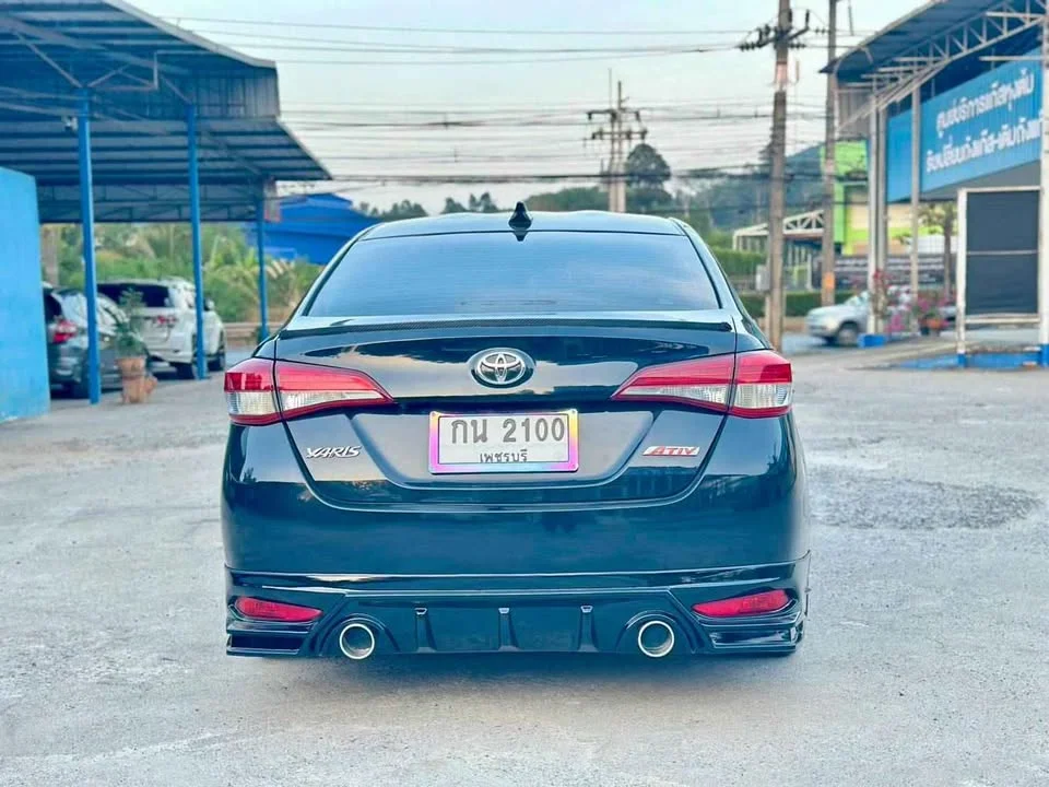 2019 Toyota Yaris ATIV III 3