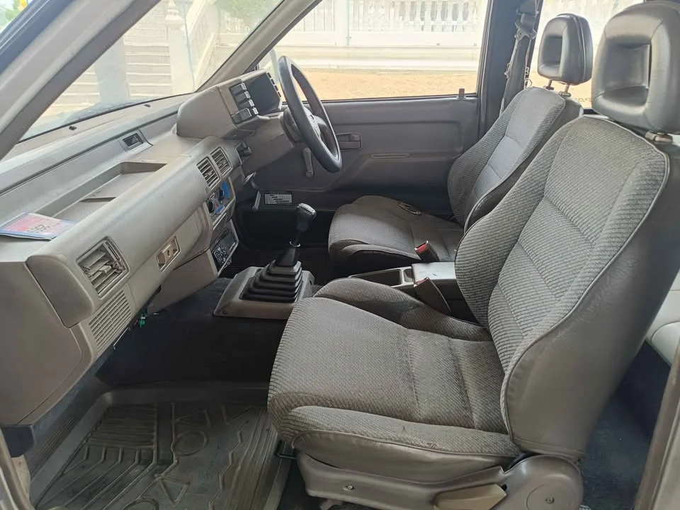 1994 Isuzu TFR III 3