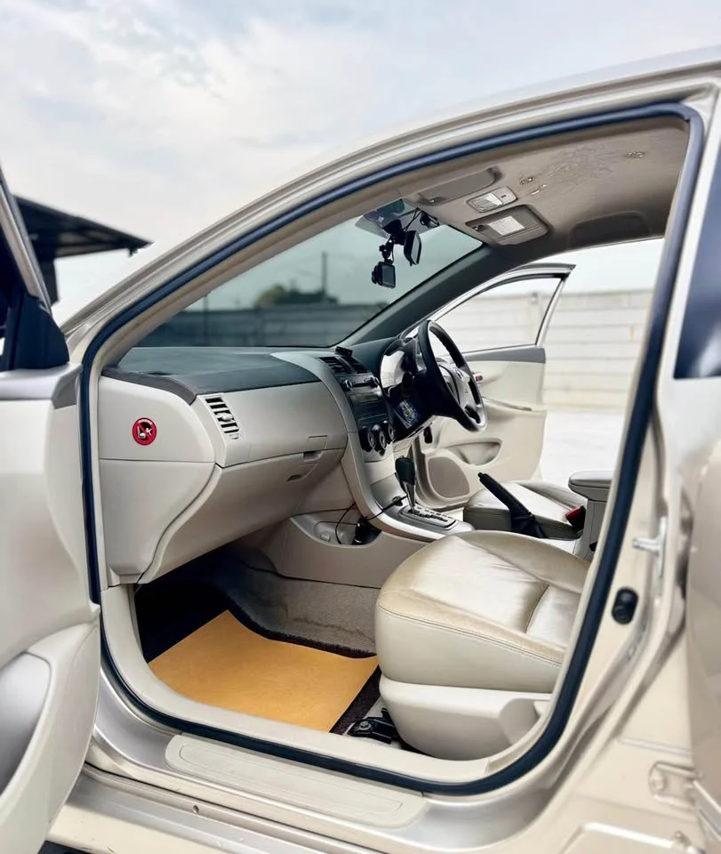 2009 Toyota Corolla Altis X (E140) 3