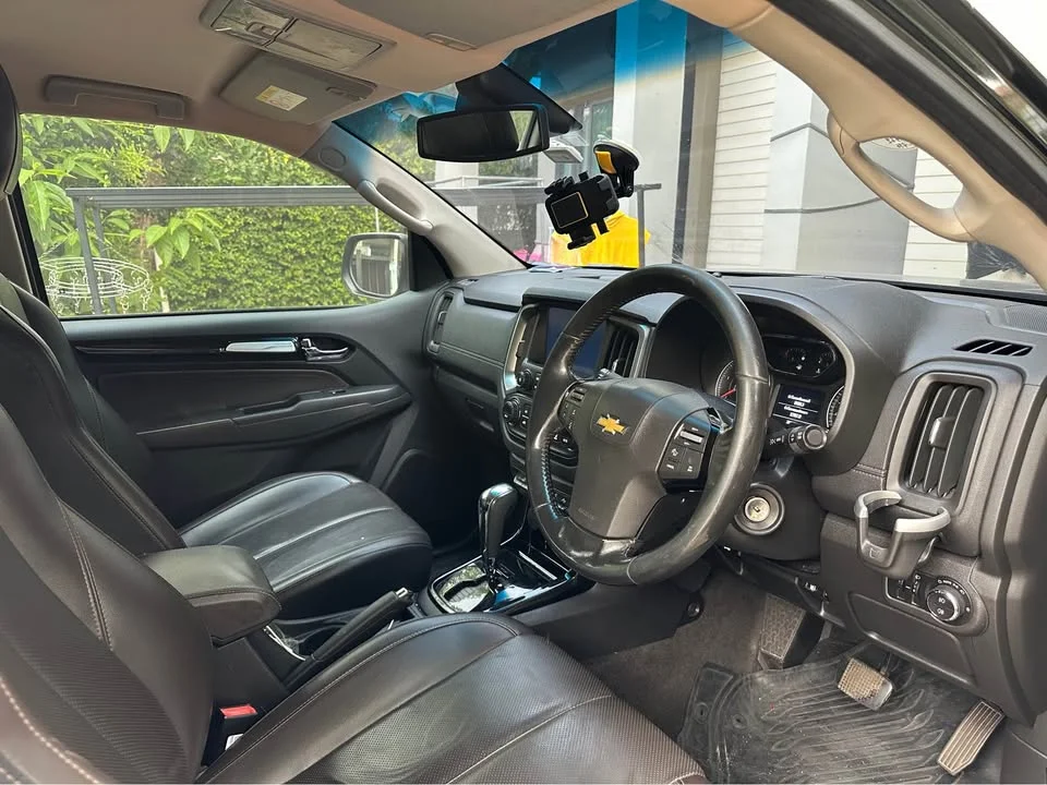 2560 Chevrolet TrailBlazer II 2