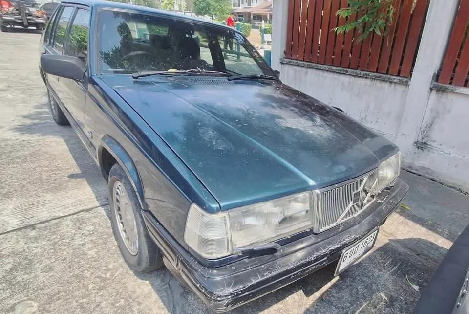 1999 Volvo 900 Series 2