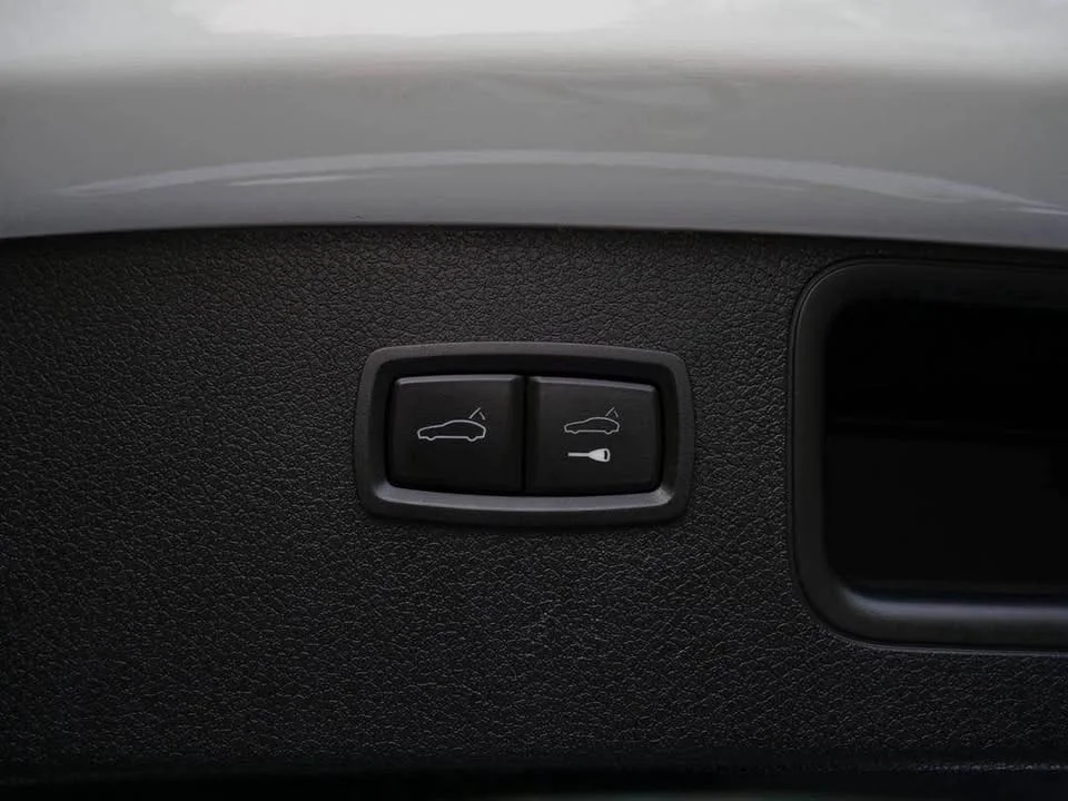 2020 Porsche Macan I 3