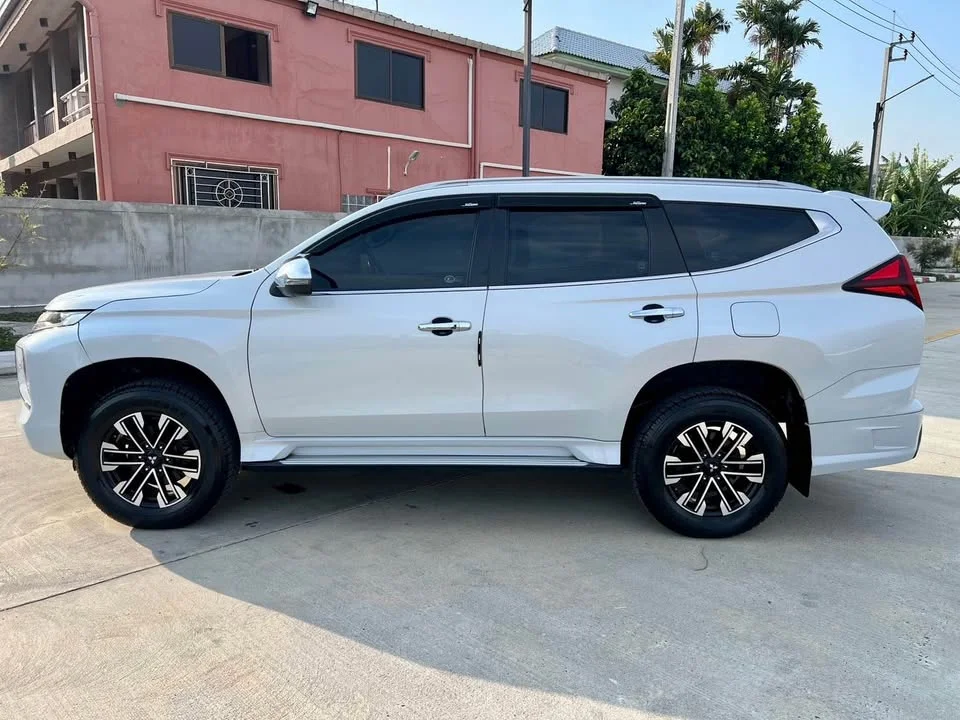 2020 Mitsubishi Pajero Sport III 2