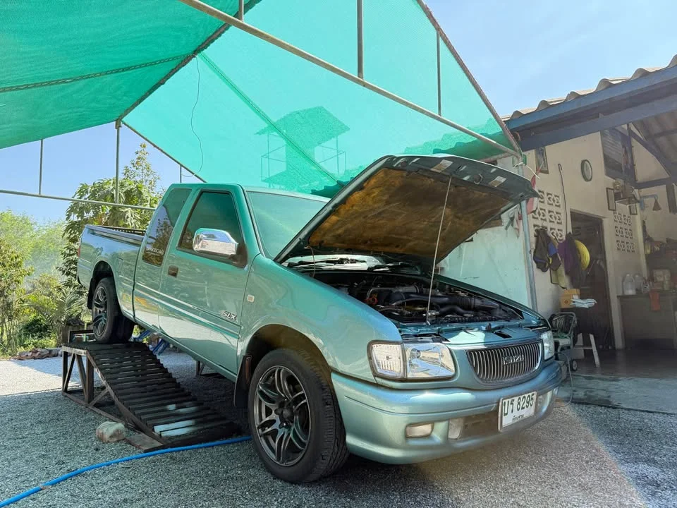 2000 Isuzu Faster Dragon Eyes III 2