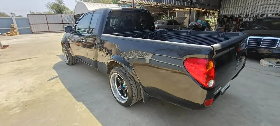 2012 Mitsubishi Triton IV 2