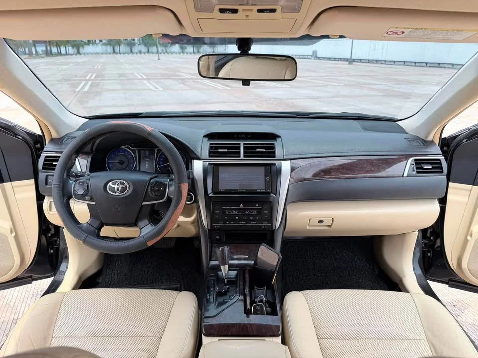 2017 Toyota Camry VII (XV50) 2