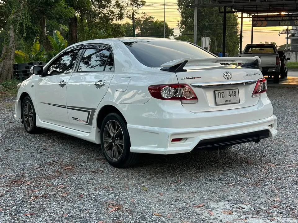 2013 Toyota Corolla Altis X (E140) 2