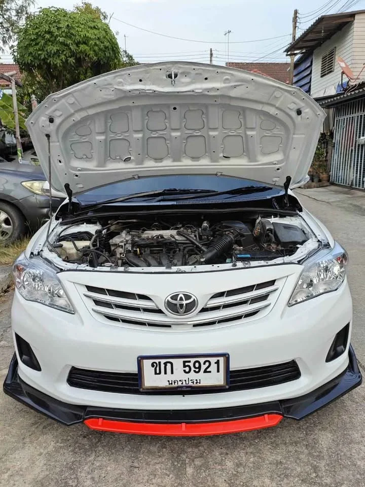2012 Toyota Corolla Altis X (E140) 2
