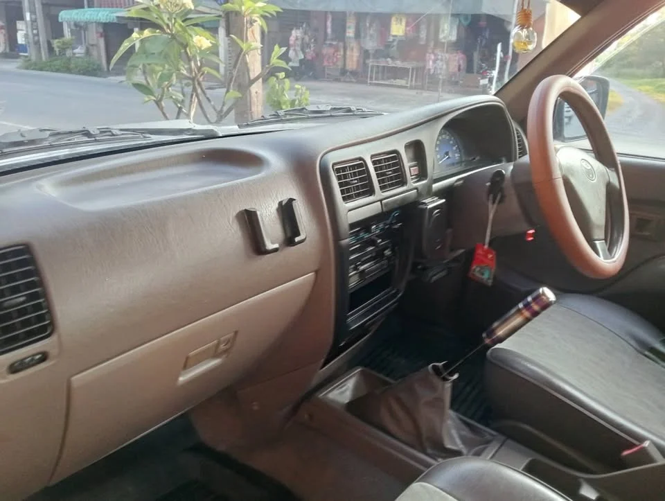 2006 Toyota Hilux Tiger VI 3