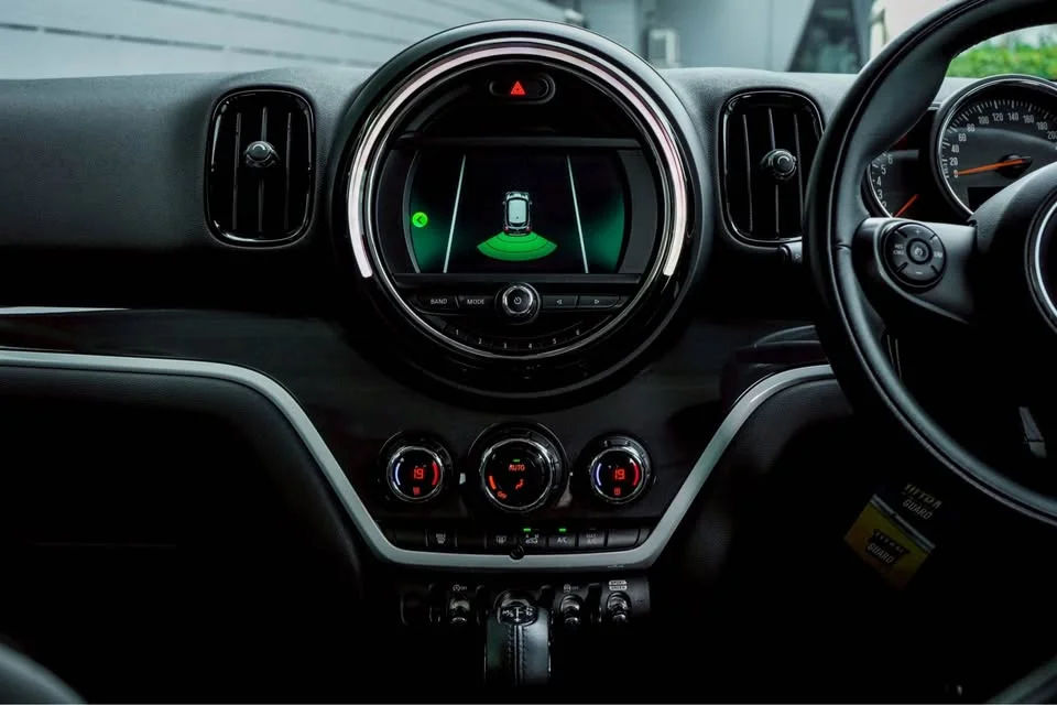 2020 Mini Countryman II 3