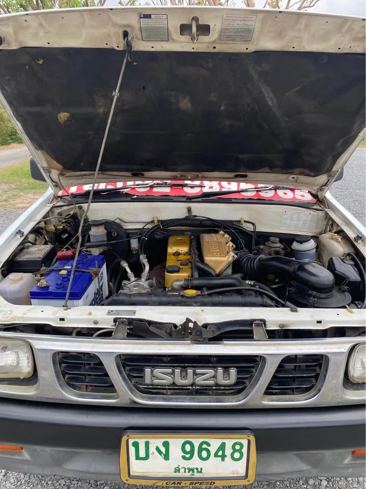 1993 Isuzu TFR III 2