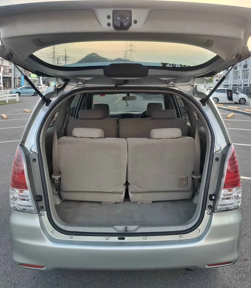2010 Toyota Innova I 3