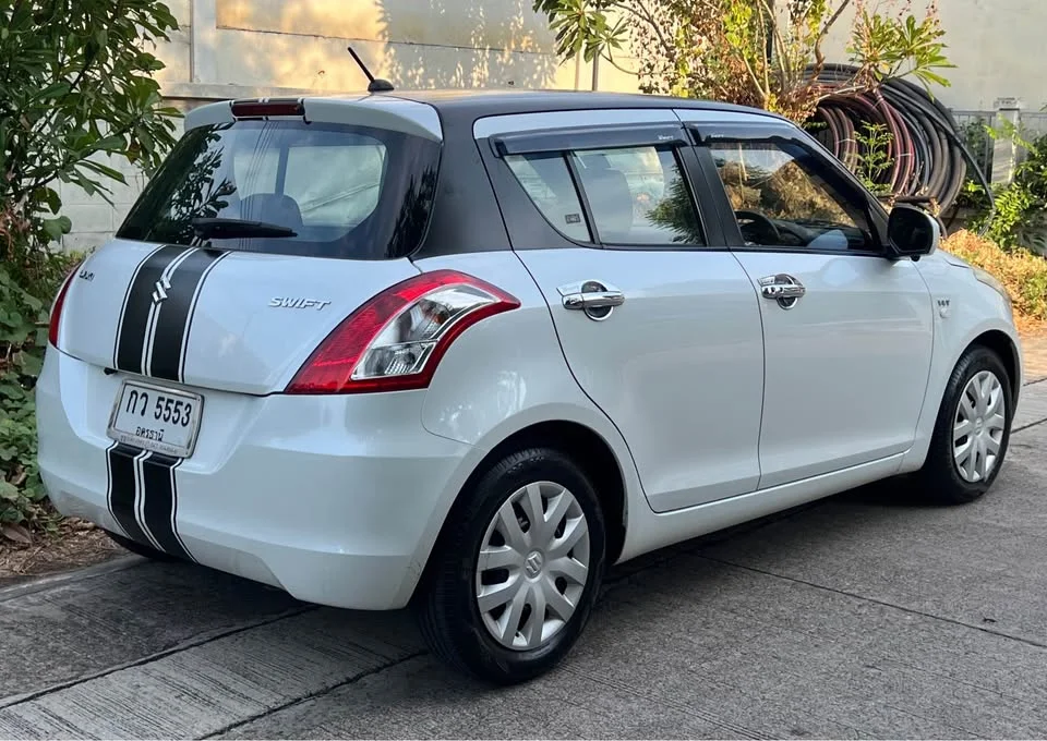 2017 Suzuki Swift II 2